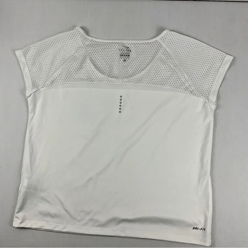 Nike DRI-FIT white TOP Women’s‎ Size L